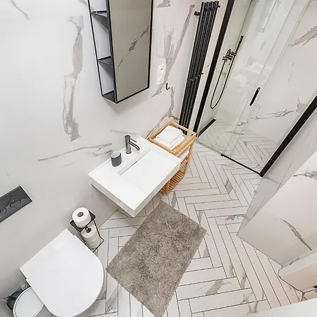 Lägenhet Designer Touch 2-bedroom In Picturesque Area *
